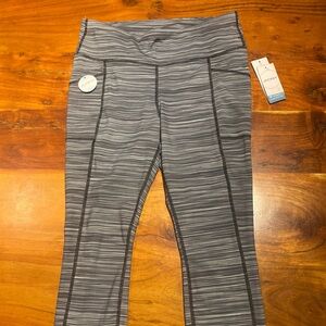 Jockey women’s performance black/gray size 1X 7/8‎ ankle leggings